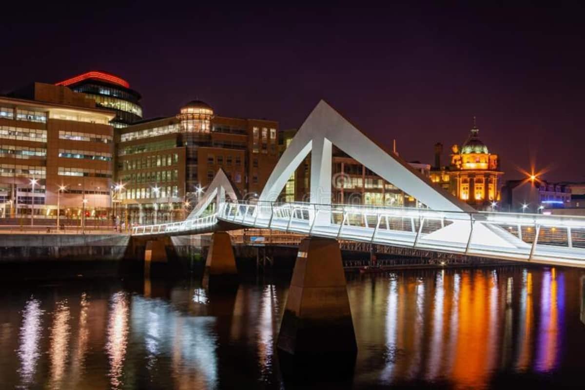 Glasgow City Centre G1 Penthouse With Riverviews - Duplex Eksteriør bilde